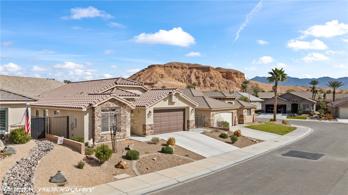 921 Shadow Hawk Ridge Property Photo 63