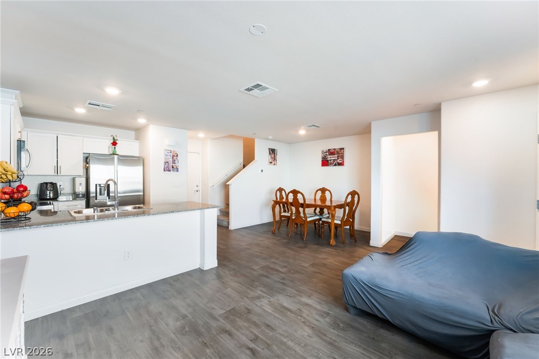 2854 Azure Moon Court Property Photo 11