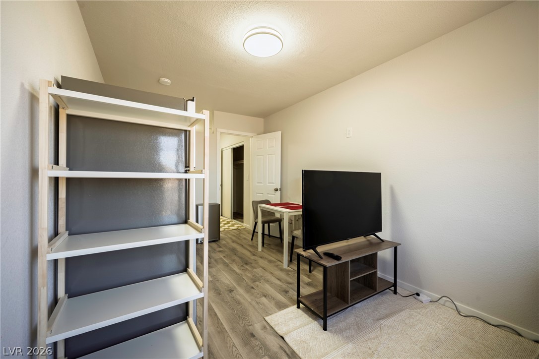 343 Tungsten Street B Property Photo 6