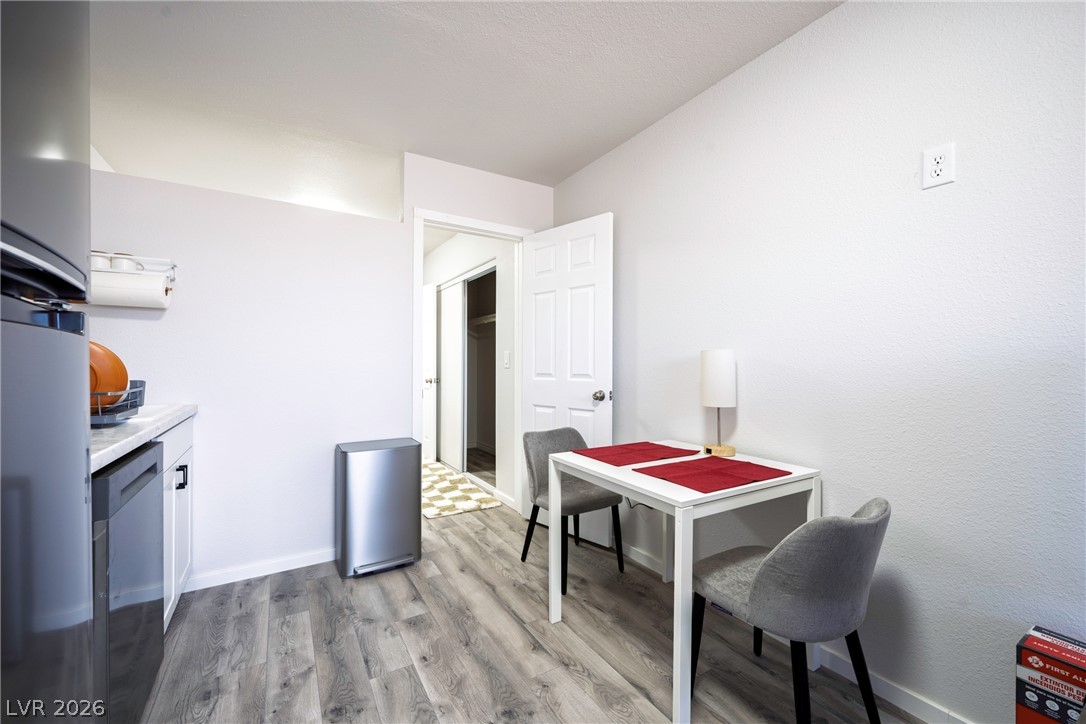 343 Tungsten Street B Property Photo 10