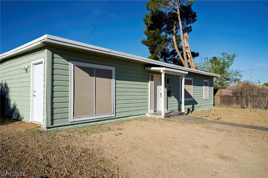 343 Tungsten Street B Property Photo 18