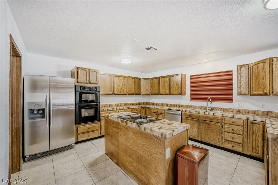6151 Jo Marcy Drive Property Photo 7