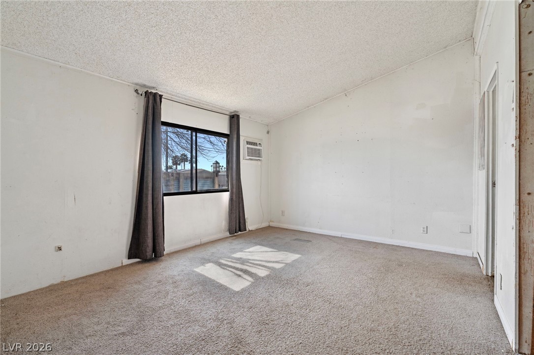 2885 Green Tree Avenue Property Photo 19