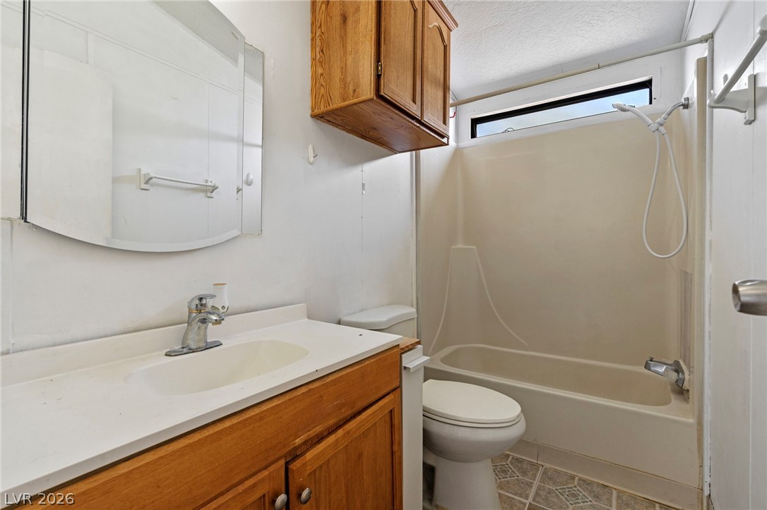 2885 Green Tree Avenue Property Photo 28