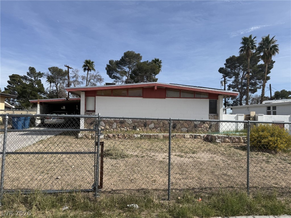 2301 Chapman Drive Property Photo 1
