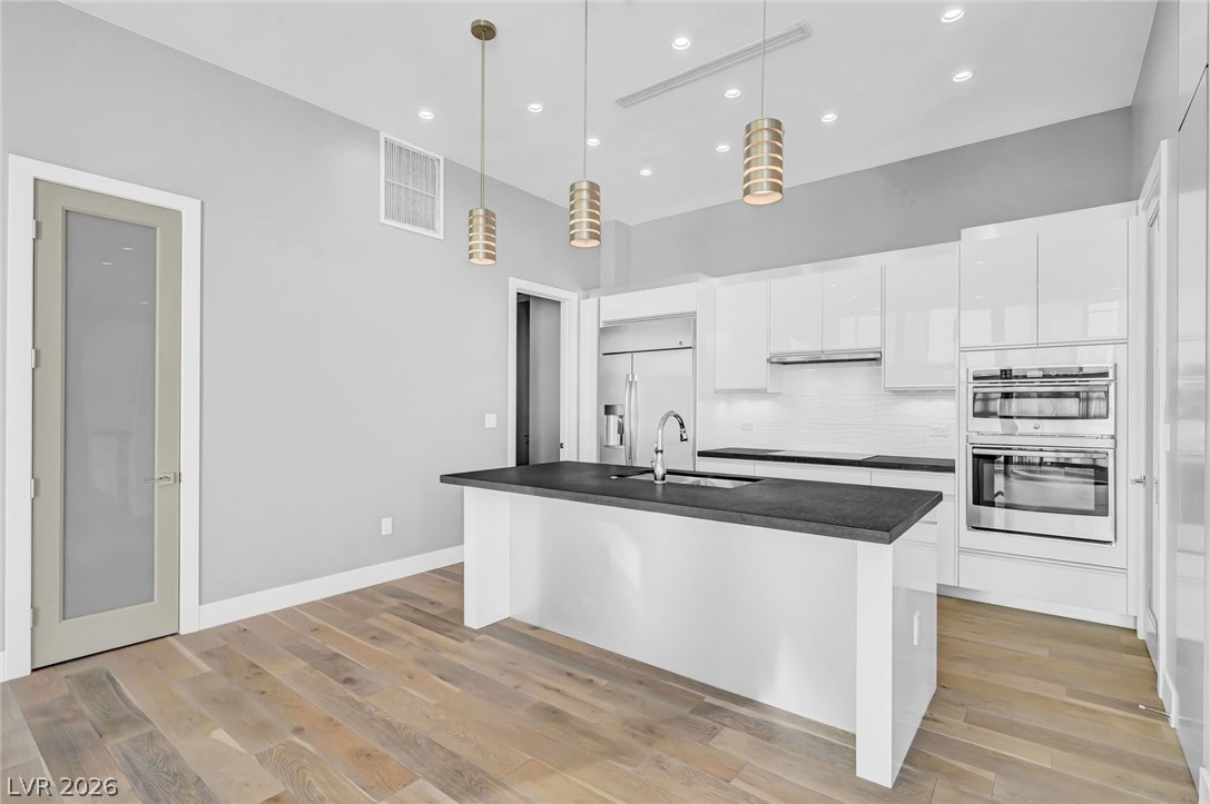 3726 Las Vegas Boulevard 3504 Property Photo 9