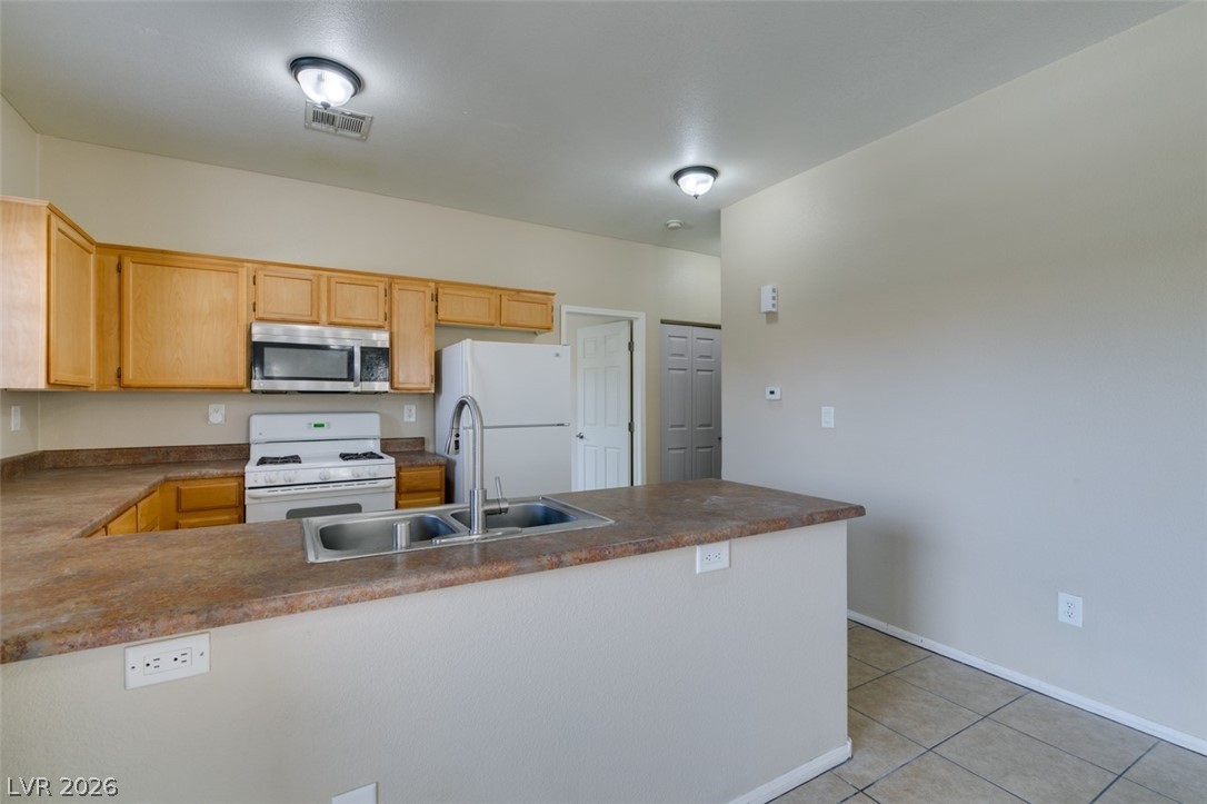 3812 Ormond Beach Street 201 Property Photo 3