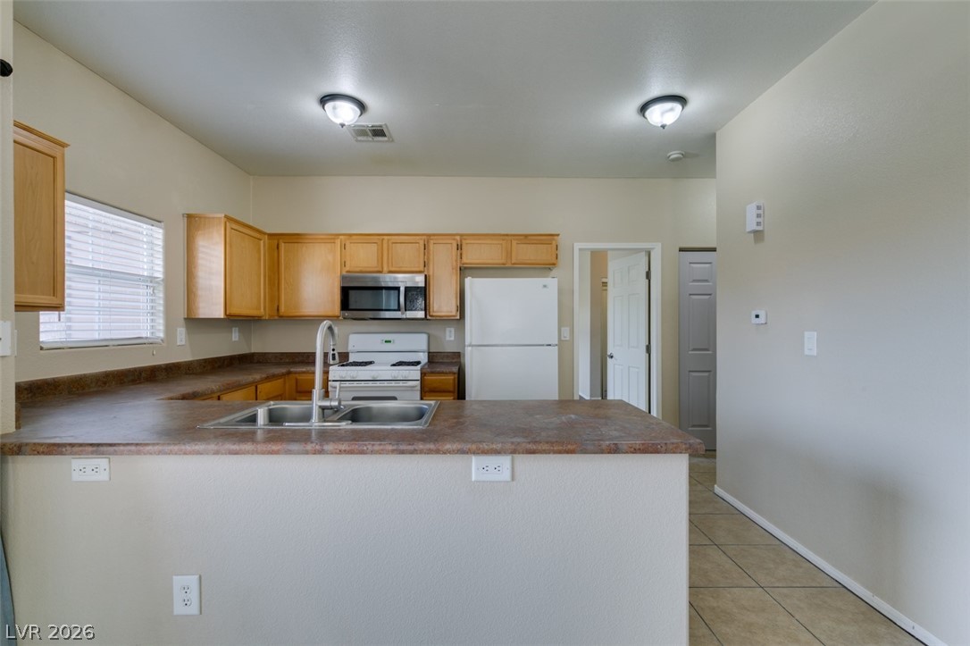 3812 Ormond Beach Street 201 Property Photo 9