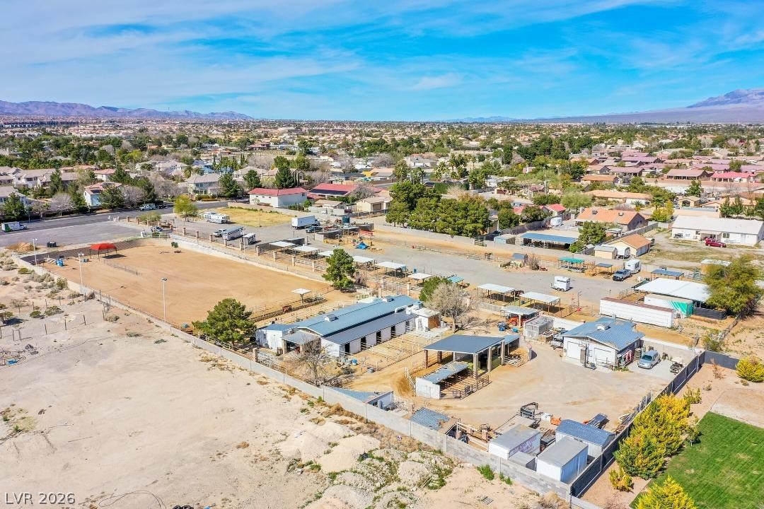 6520 North Tenaya Way Property Photo 3