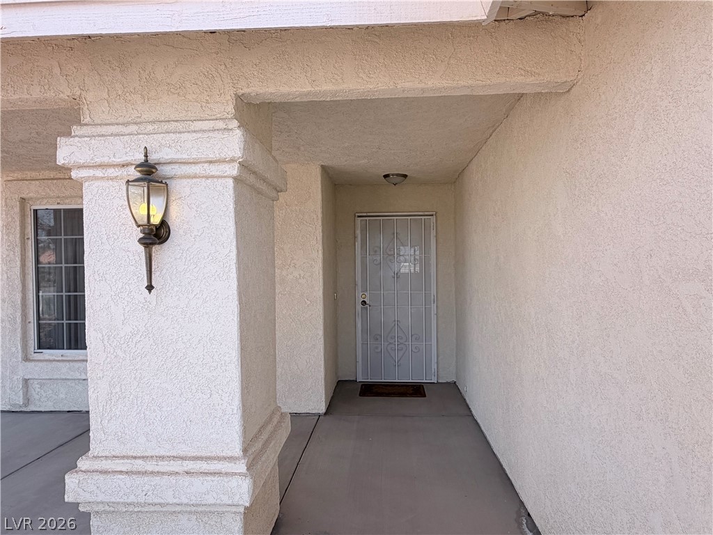 2031 South Blagg Road Property Photo 4