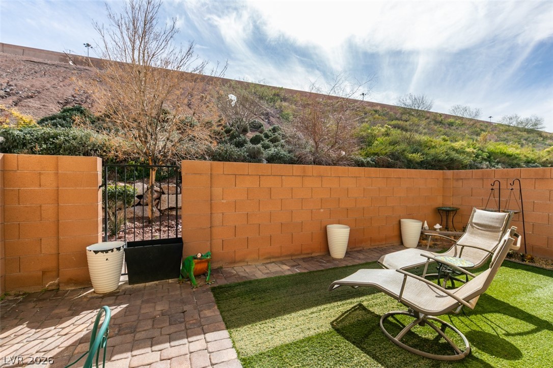 1525 Spiced Wine Avenue 17105 Property Photo 43