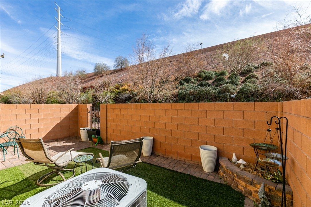 1525 Spiced Wine Avenue 17105 Property Photo 45