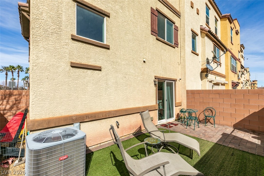 1525 Spiced Wine Avenue 17105 Property Photo 46