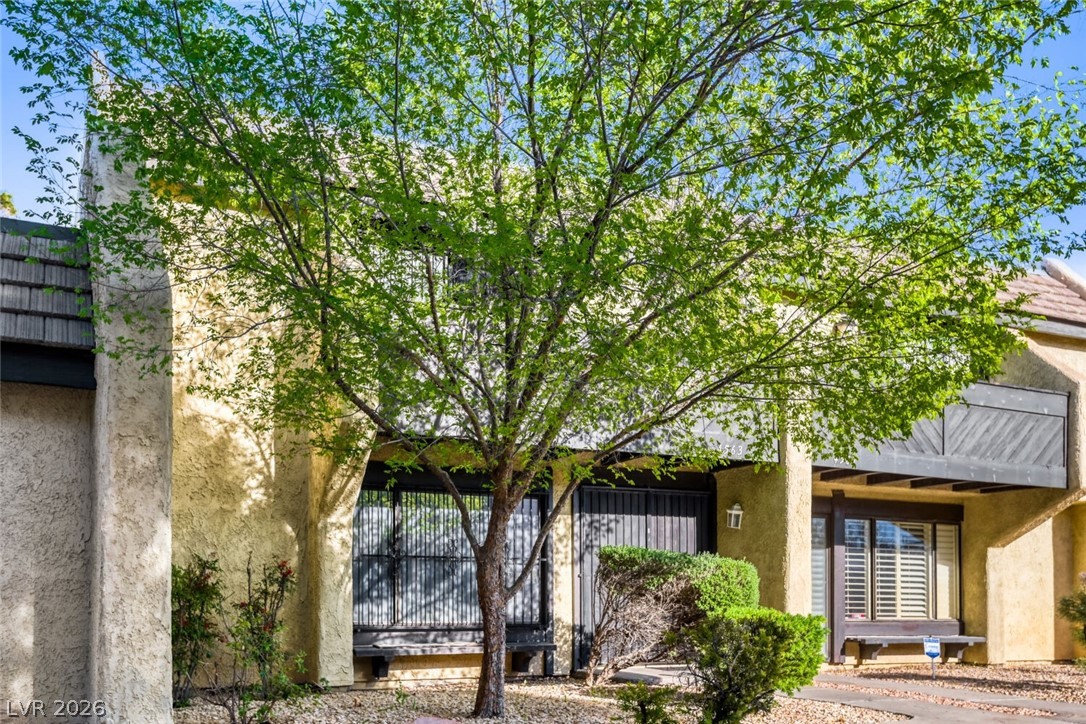 4563 Kenmare Way Property Photo 4