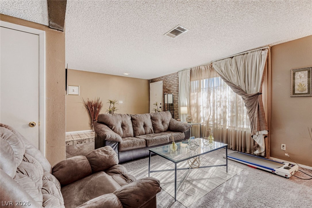 4563 Kenmare Way Property Photo 6