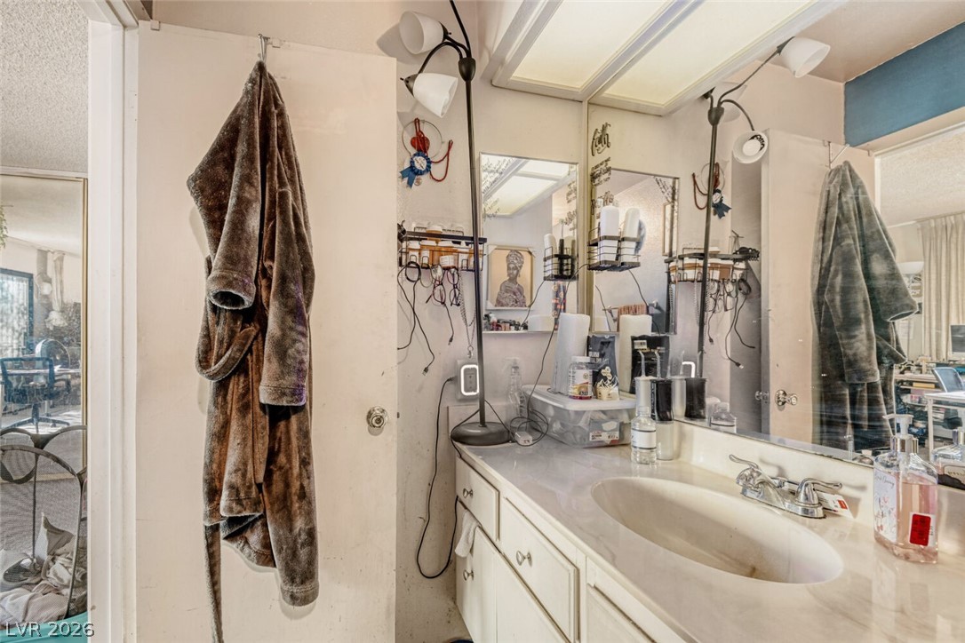 4563 Kenmare Way Property Photo 26