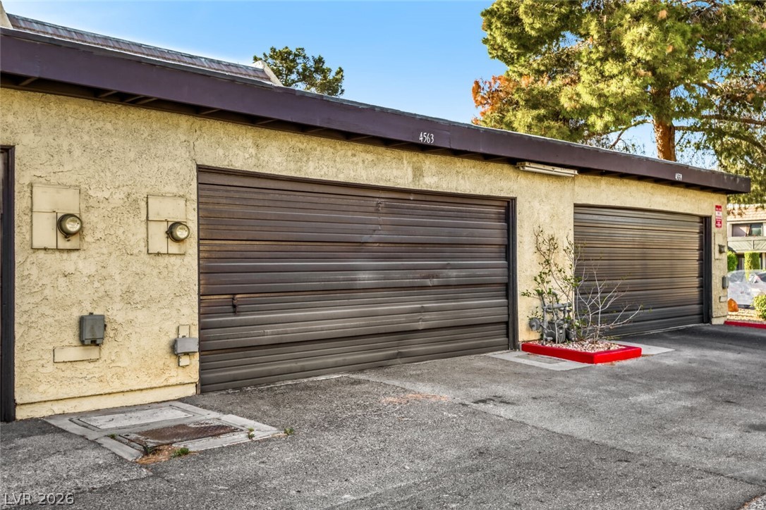 4563 Kenmare Way Property Photo 32