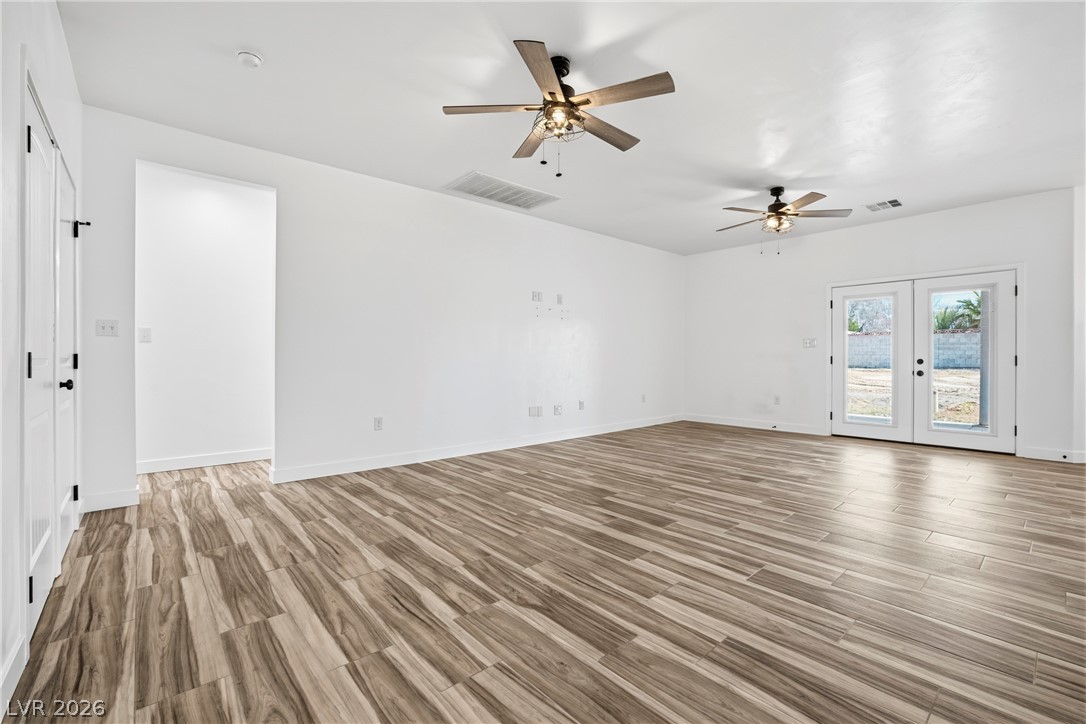 3156 Mateuse Street Property Photo 5