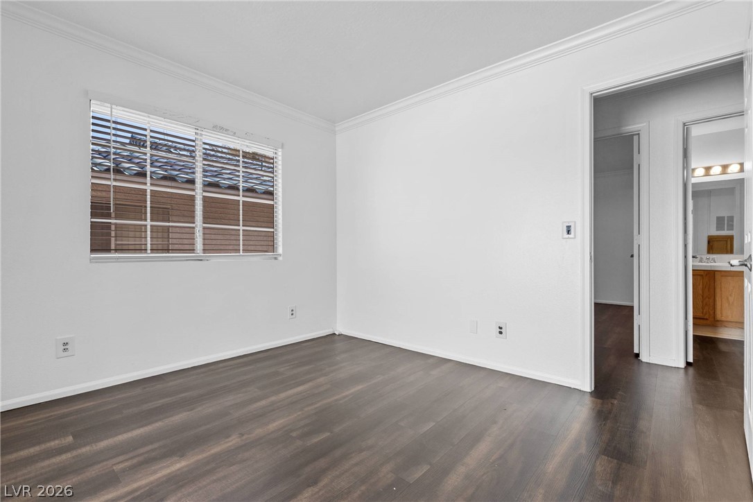 2132 Chertsey Drive B Property Photo 18