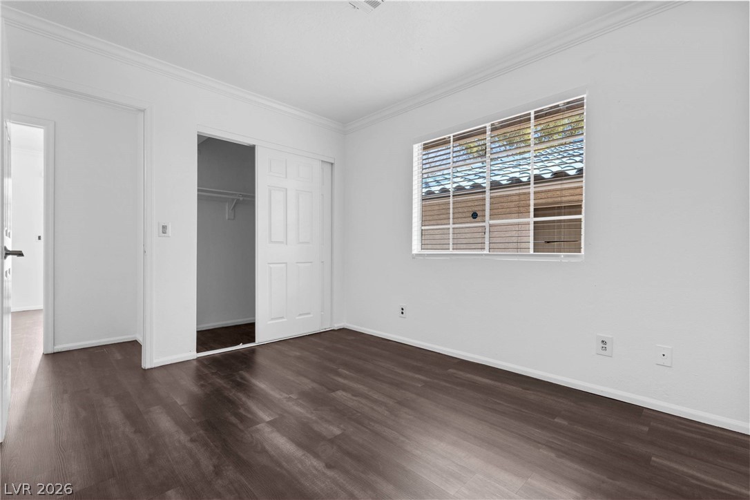 2132 Chertsey Drive B Property Photo 23