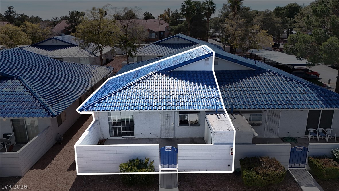 2132 Chertsey Drive B Property Photo 30