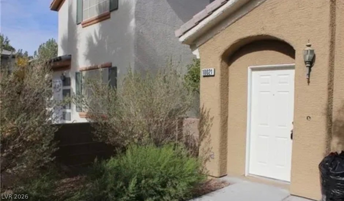 10021 Via Toro Avenue Property Photo 1