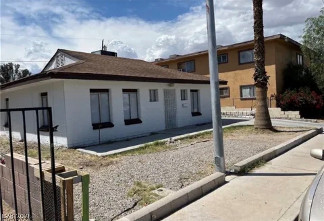 2417 Saint George Street Property Photo 1