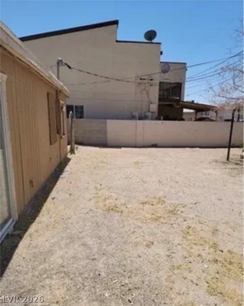 2417 Saint George Street Property Photo 6