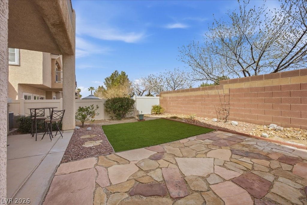 2502 Crafty Clint Lane Property Photo 27