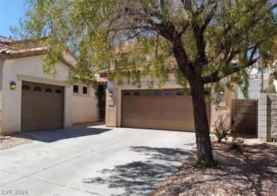 1700 Ravanusa Drive Property Photo 2