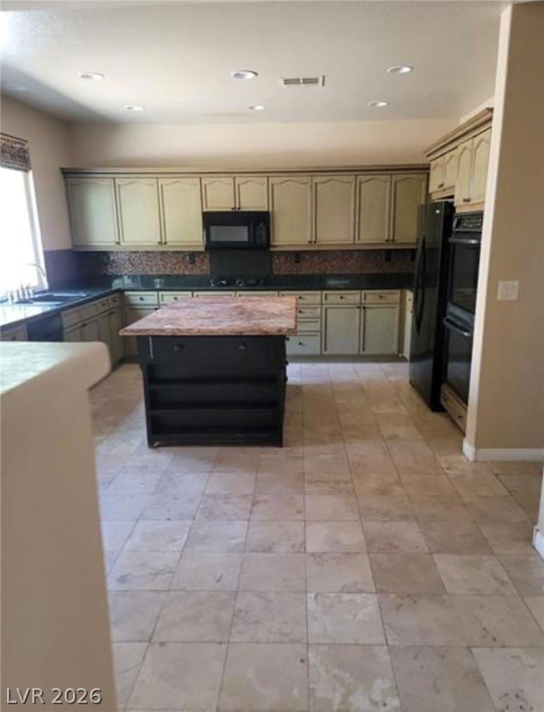 1700 Ravanusa Drive Property Photo 17