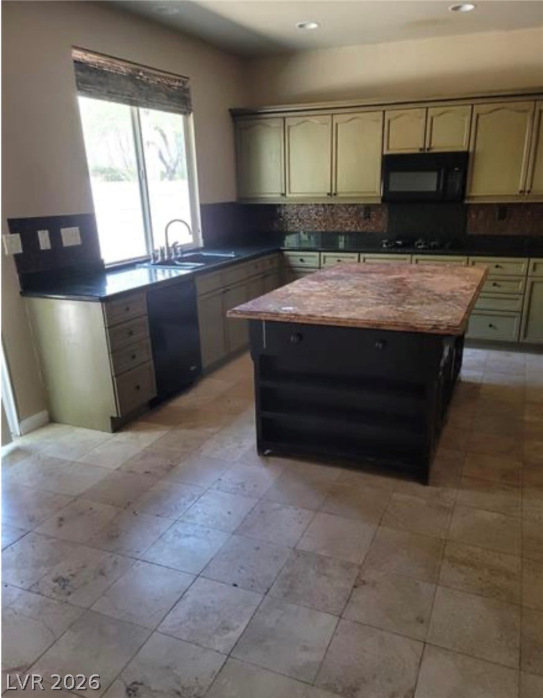 1700 Ravanusa Drive Property Photo 18