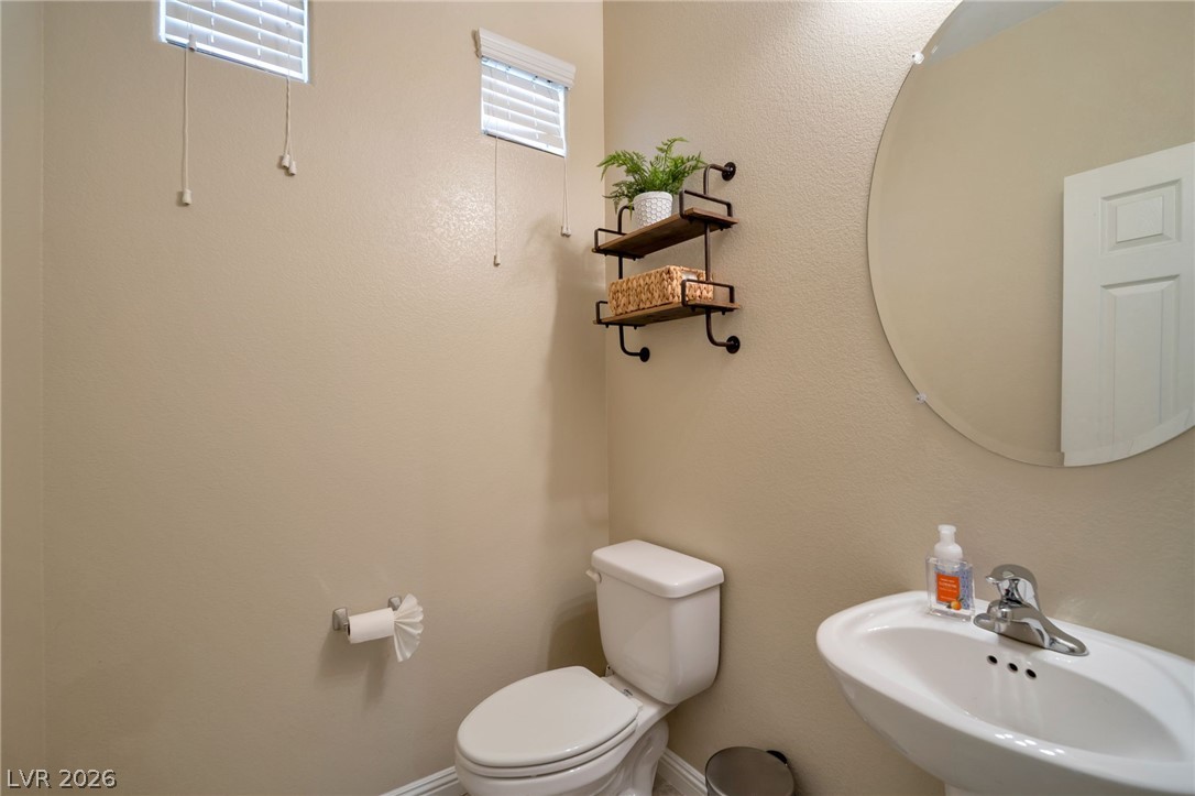 11047 Ketchikan Street Property Photo 8