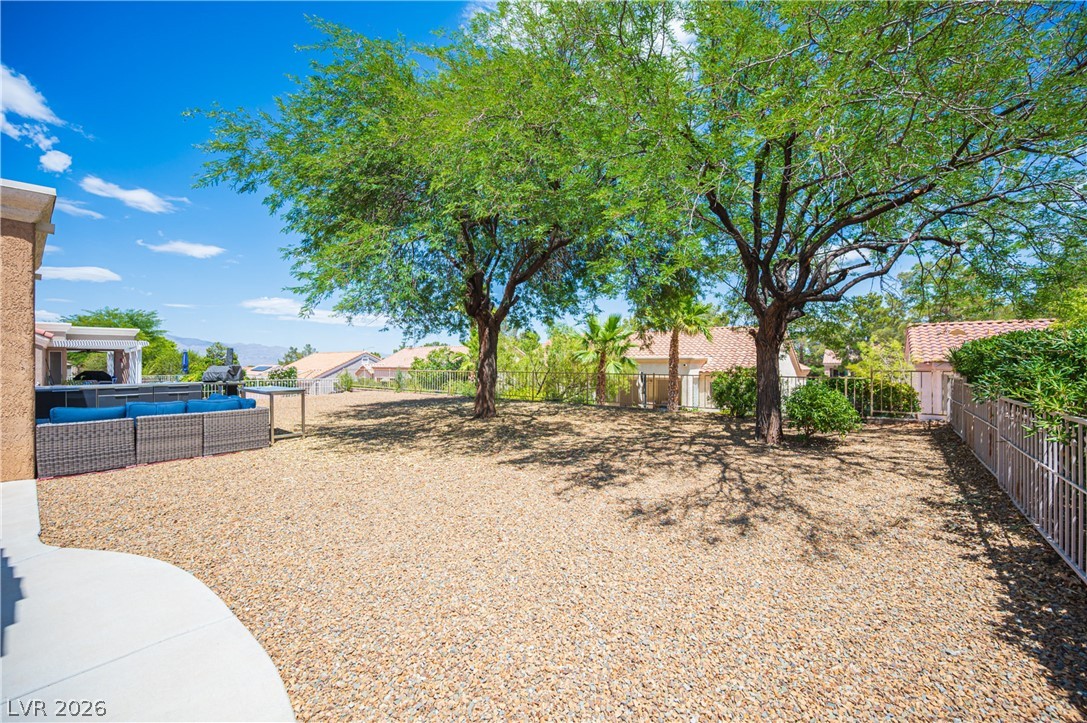 2548 Tumble Brook Drive Property Photo 8