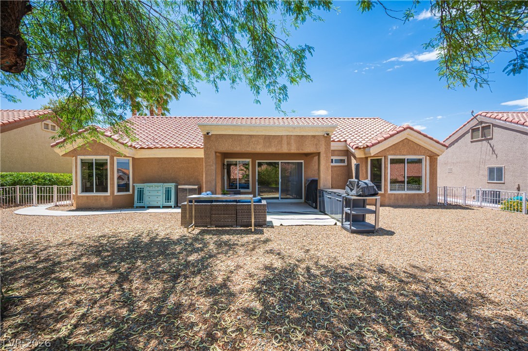 2548 Tumble Brook Drive Property Photo 12