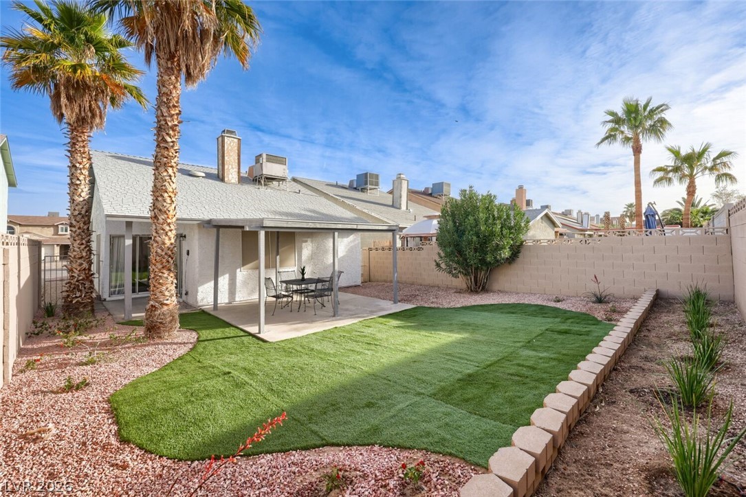 524 Crony Avenue Property Photo 4