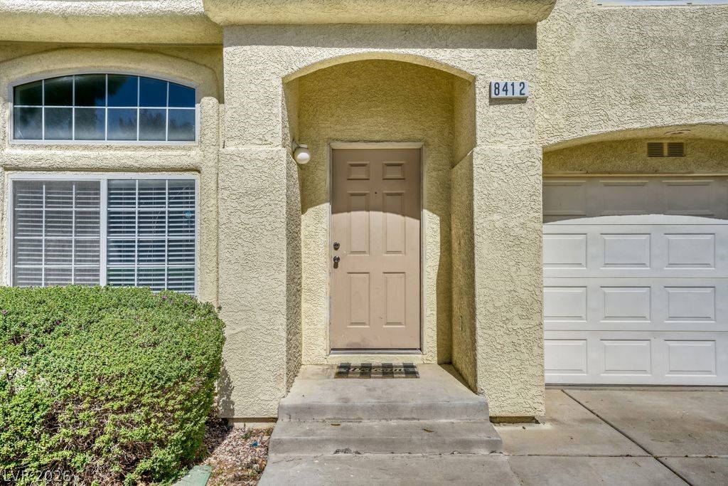 8412 Blue Island Avenue Property Photo 4