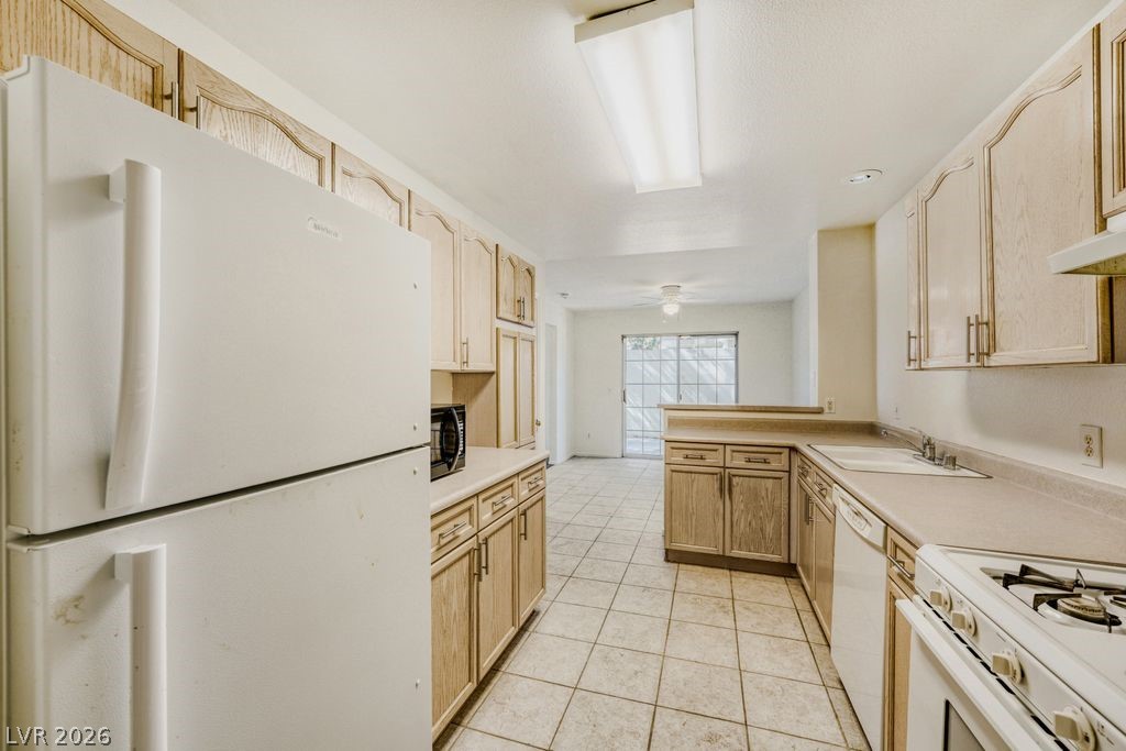 8412 Blue Island Avenue Property Photo 16
