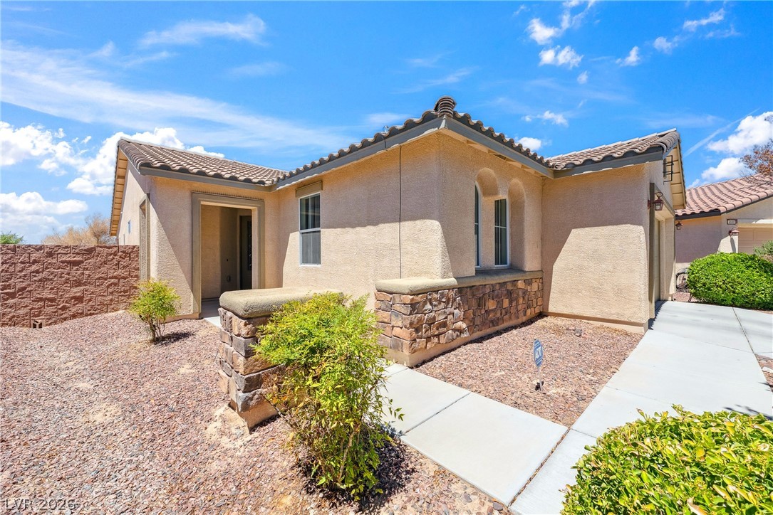 4680 Lorenzo Way Property Photo 7