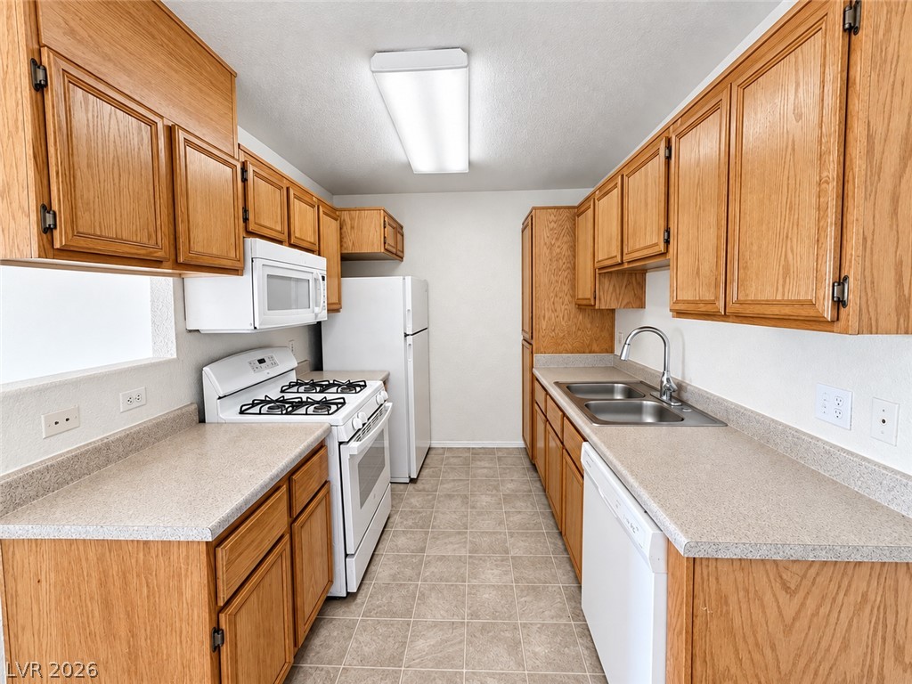 4730 East Craig Road 2068 Property Photo 4