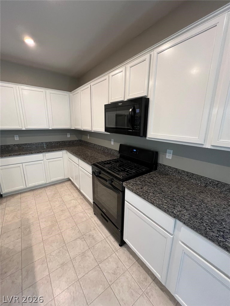 6071 Castle Gardens Avenue Property Photo 11