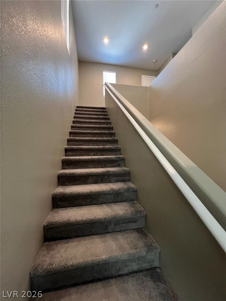 6071 Castle Gardens Avenue Property Photo 18