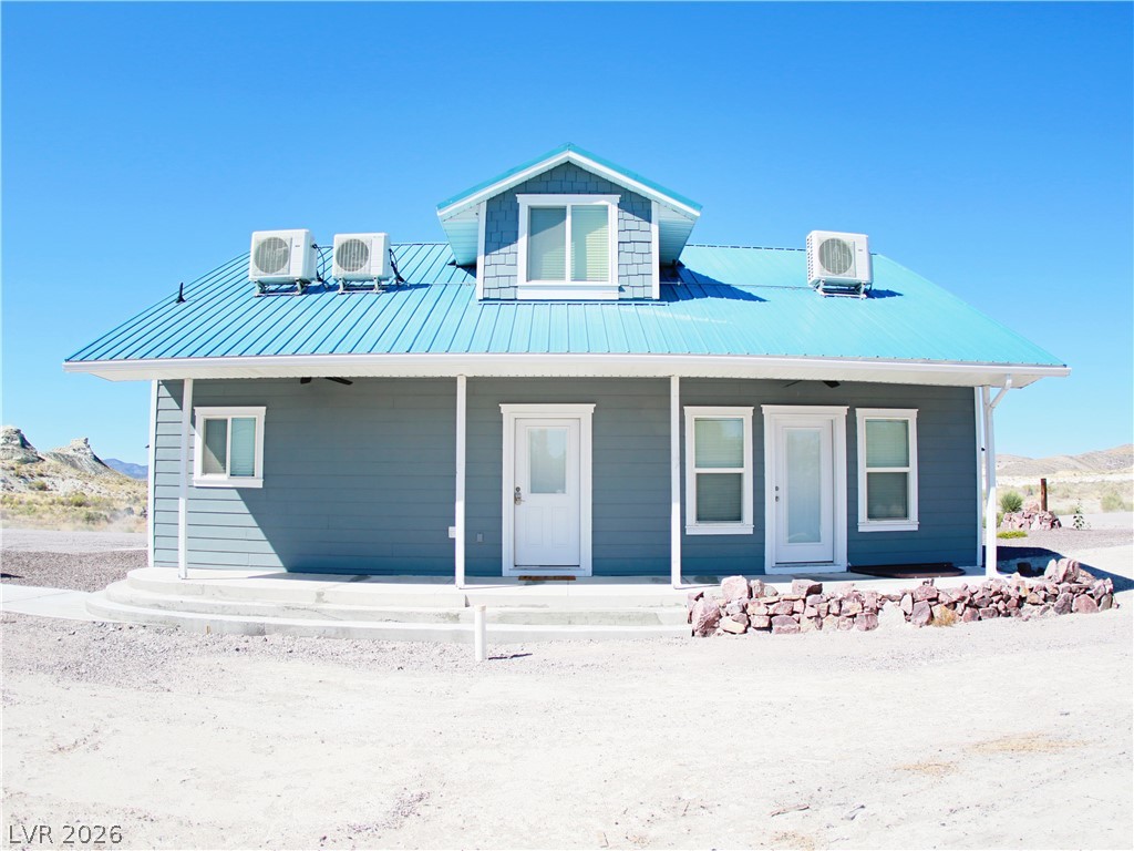 1348 Blad Street Property Photo 2