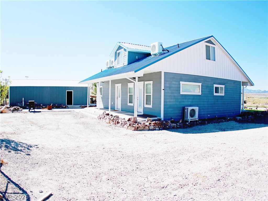 1348 Blad Street Property Photo 13