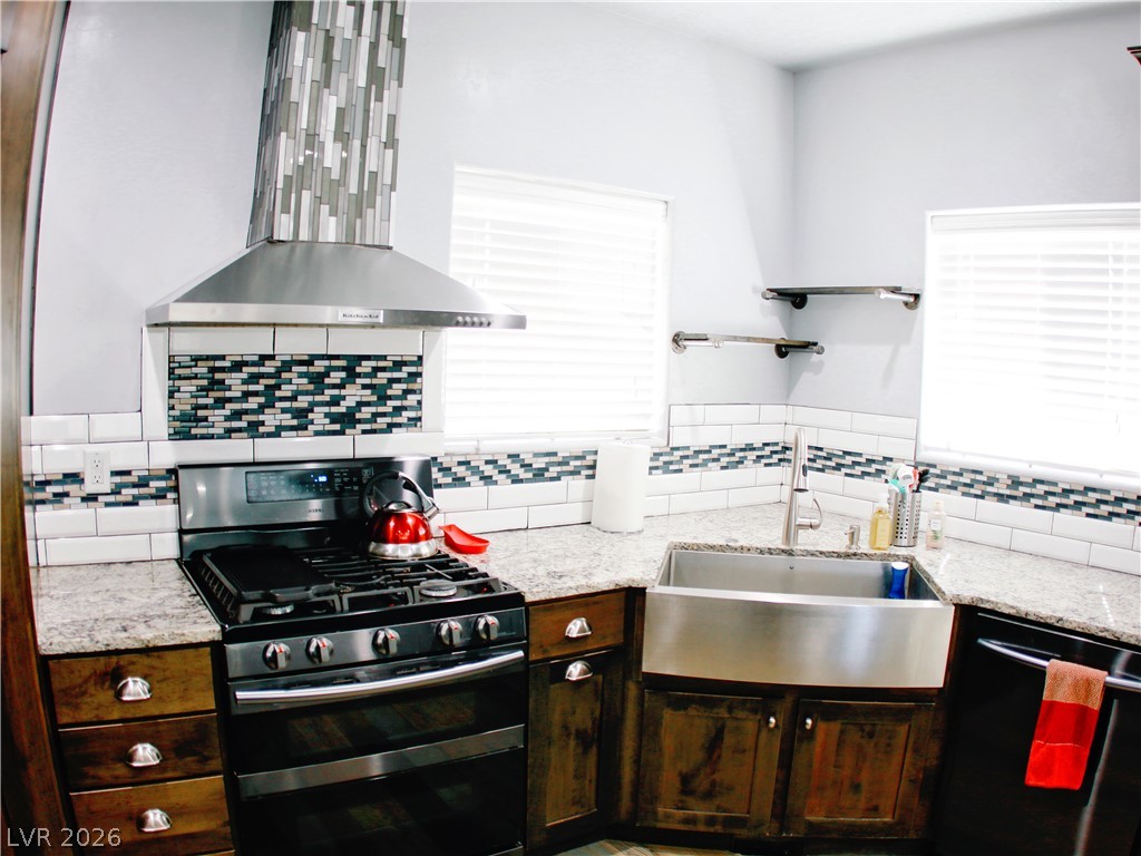 1348 Blad Street Property Photo 21
