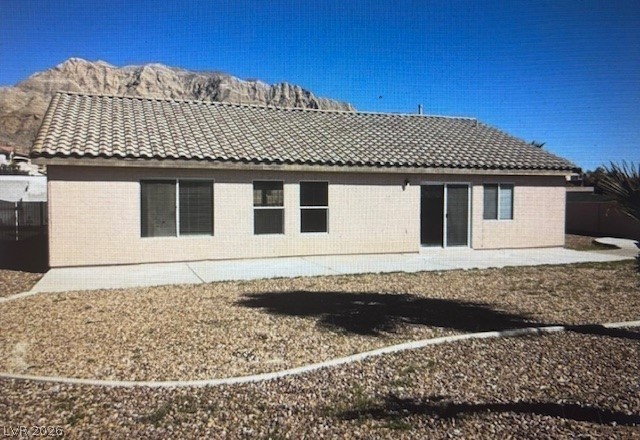 1083 Sterling Peak Street Property Photo 8