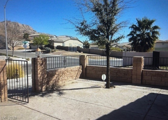 1083 Sterling Peak Street Property Photo 11