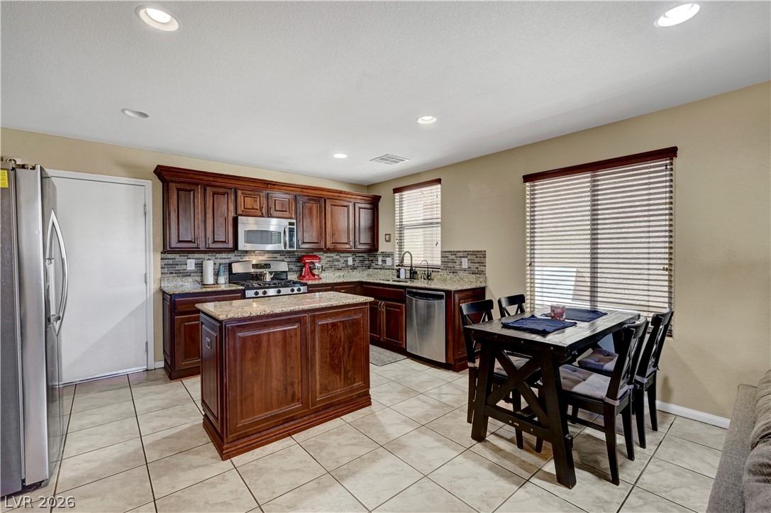 8944 Ryan Creek Avenue Property Photo 14