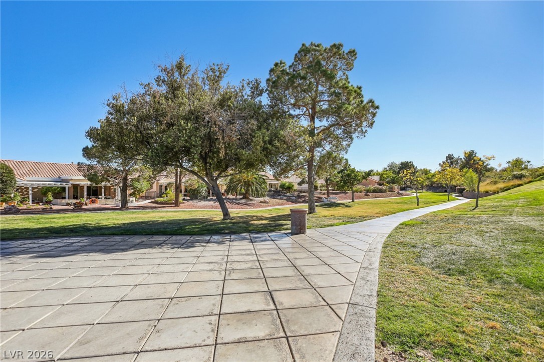 2504 Youngdale Drive Property Photo 4