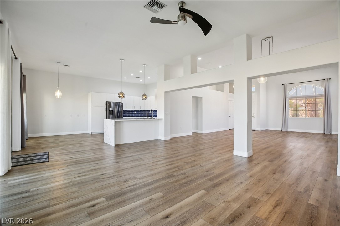 2504 Youngdale Drive Property Photo 12